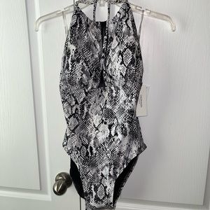 NWT Calvin Klein one piece swimsuit bathing suit snakeskin